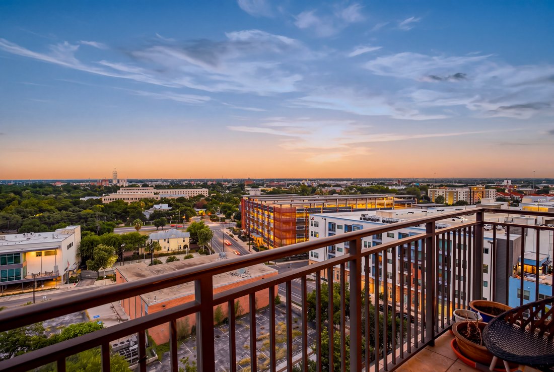 Condo in San Antonio, Texas, United States 1 - 18658681