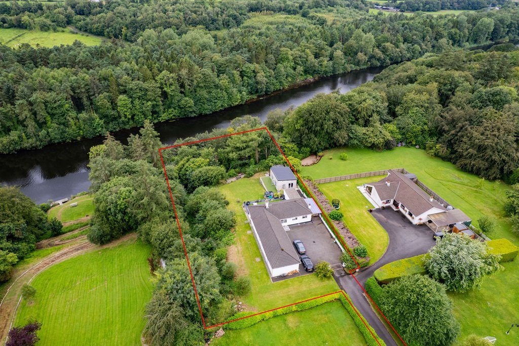 House in Causeway Coast and Glens District, Northern Ireland 1 - 18658804