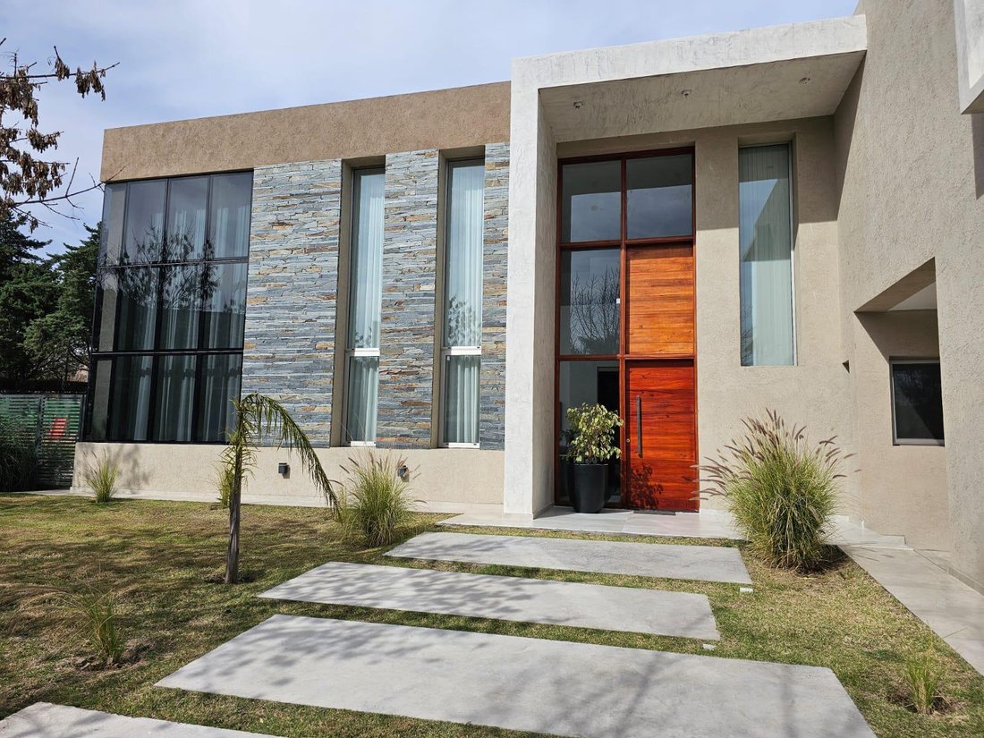 House in Córdoba, Cordoba, Argentina 1 - 18658788