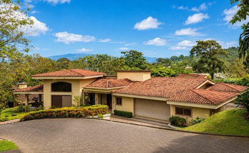 Casa en Ciudad Colón, San José, Costa Rica 1