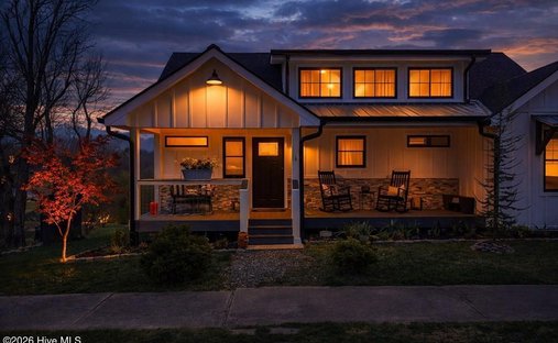 House in Hayesville, North Carolina, United States 1
