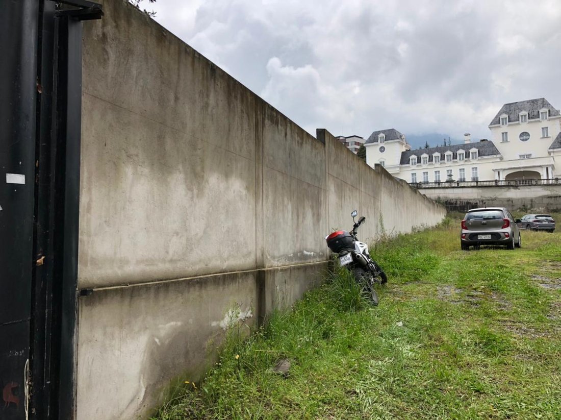 Land in Quito, Pichincha, Ecuador 4 - 18658940