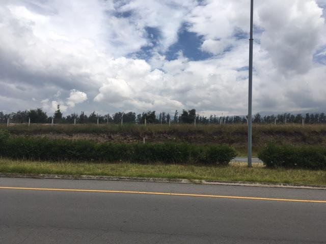 Land in Quito, Pichincha, Ecuador 1 - 18658951