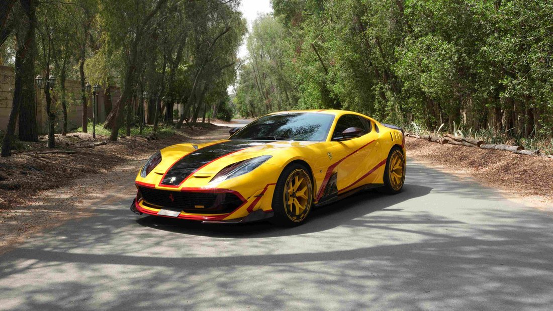 Coupe in Dubai, United Arab Emirates 5 - 18665434