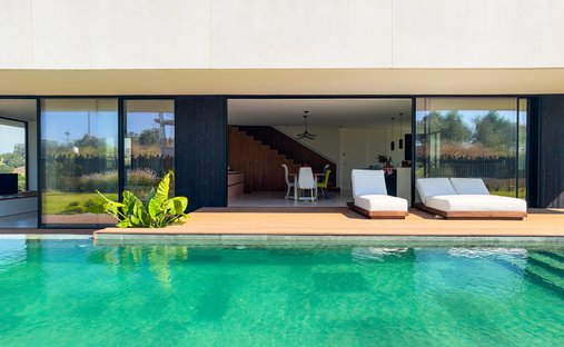 Villa in Barcarena, Lisbon, Portugal 1