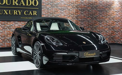 2023 Porsche 718 rwd in Dubai, United Arab Emirates 1