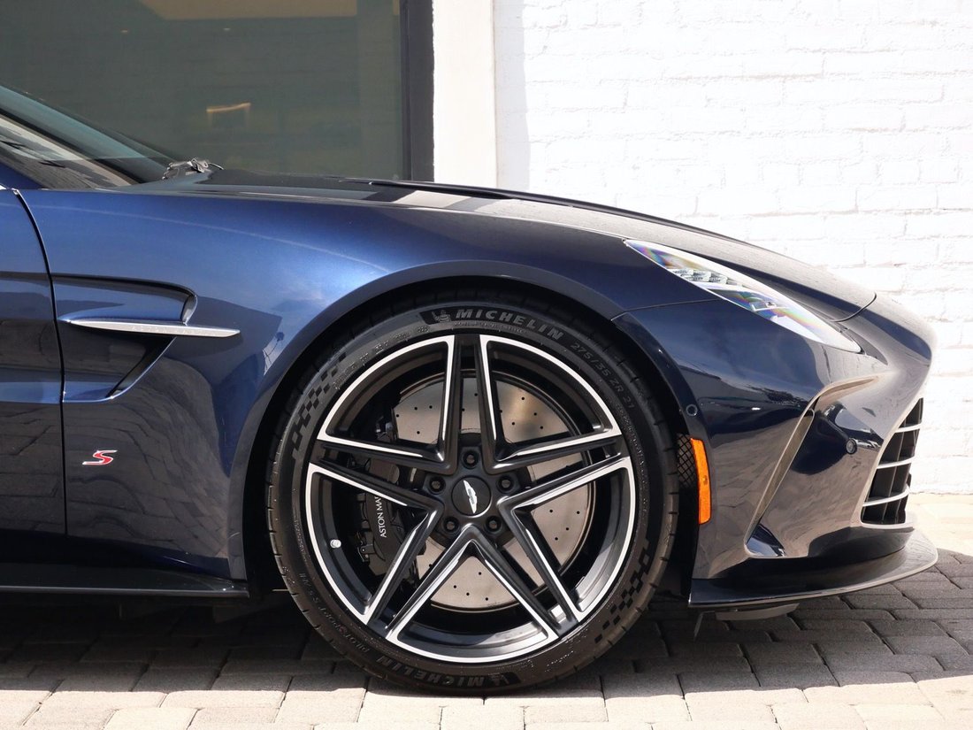 Coupe in Beverly Hills, CA, United States 4 - 18494784