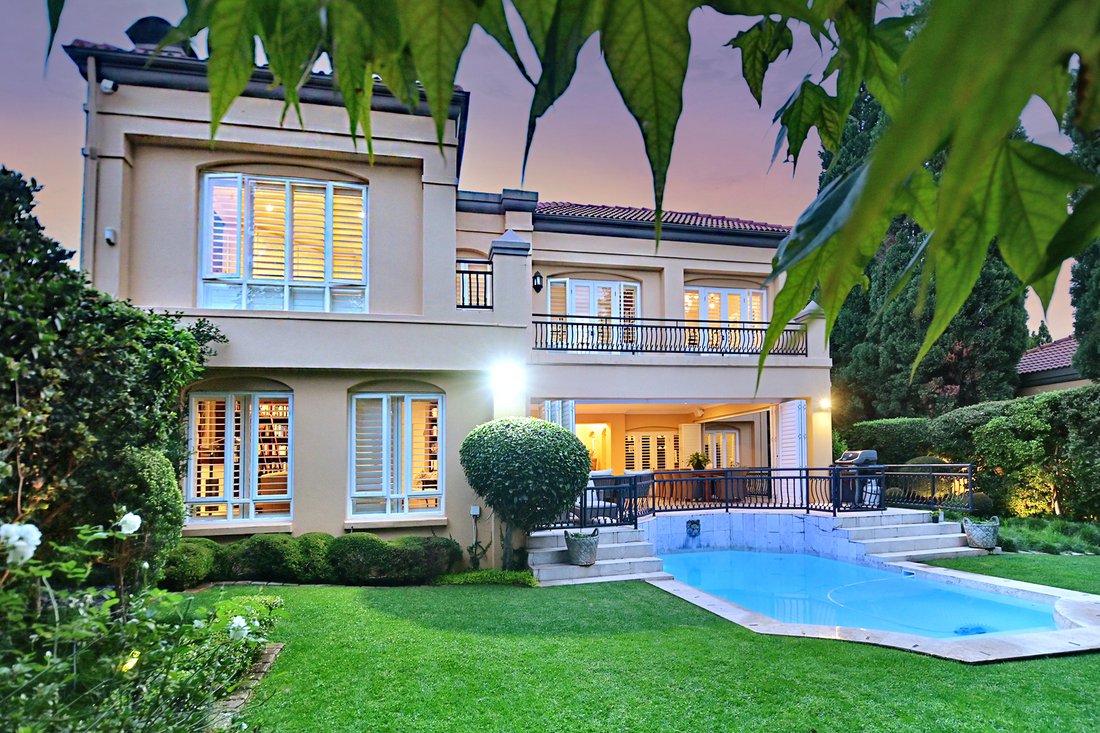 House in Sandhurst, Gauteng, South Africa 2 - 18667216