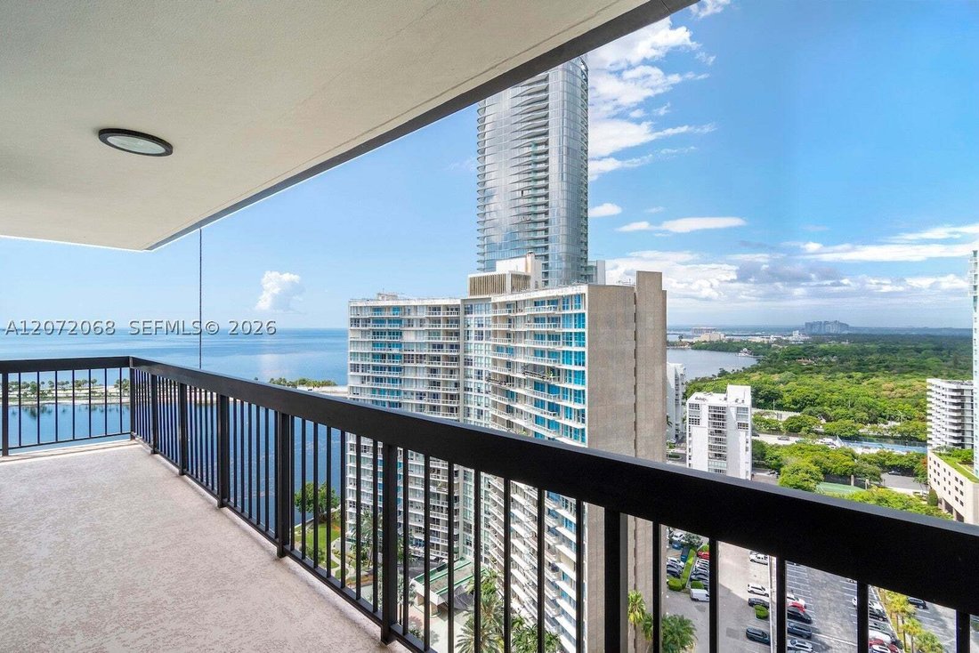 Condo in Miami, Florida, United States 3 - 18671499
