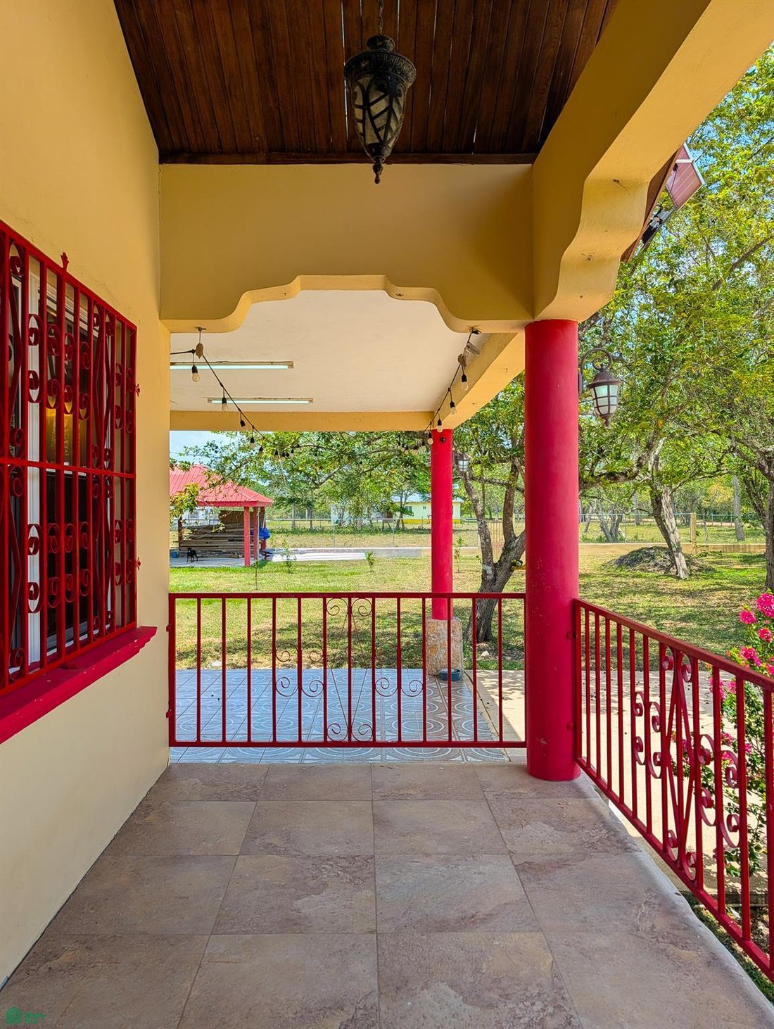 House in San Ignacio, Cayo District, Belize 4 - 18671479