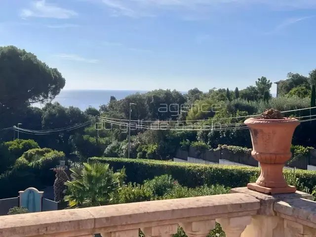 Villa in Nord, Cavalaire-sur-Mer, France 4 - 17537517