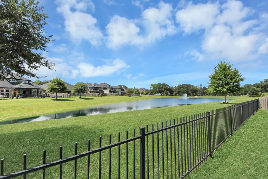 House in Friendswood, Texas, United States 3 - 18664203