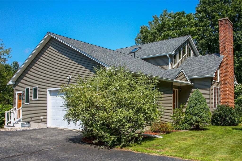 House in Adams, Massachusetts, United States 3 - 18670959
