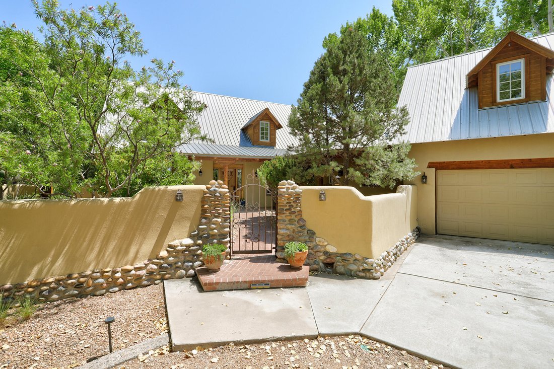 House in Corrales, New Mexico, United States 5 - 18659705