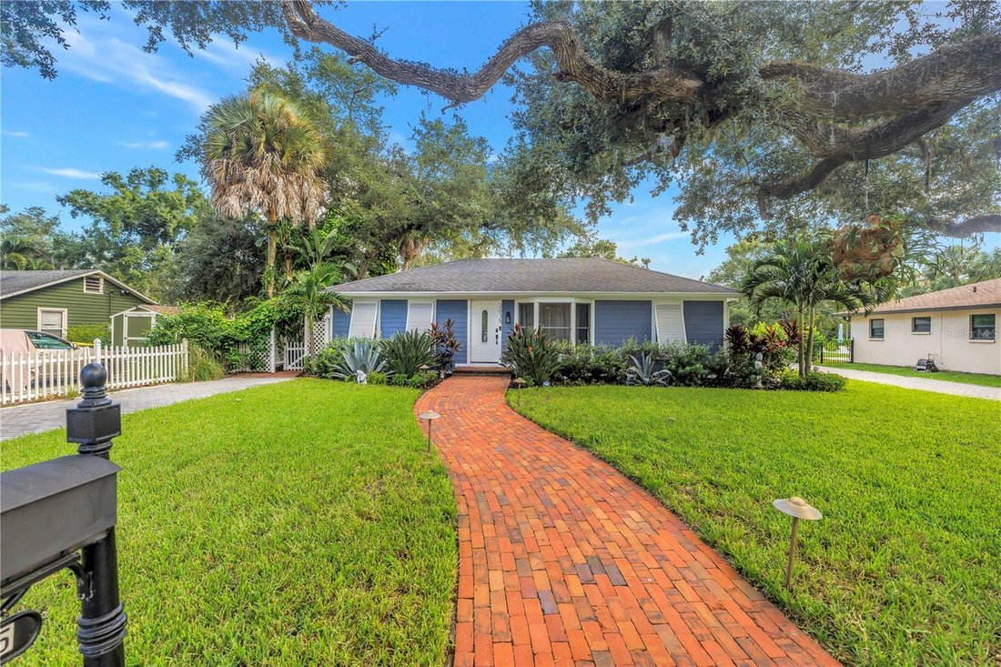 House in Sarasota, Florida, United States 3 - 18659200