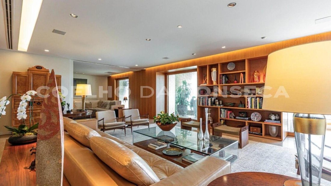 Condo in São Paulo, State of São Paulo, Brazil 5 - 18665406