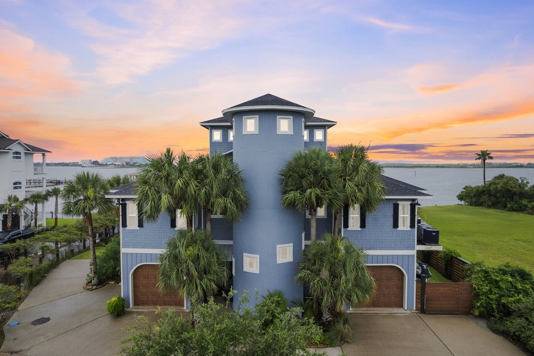 House in Galveston, Texas, United States 4 - 18665268