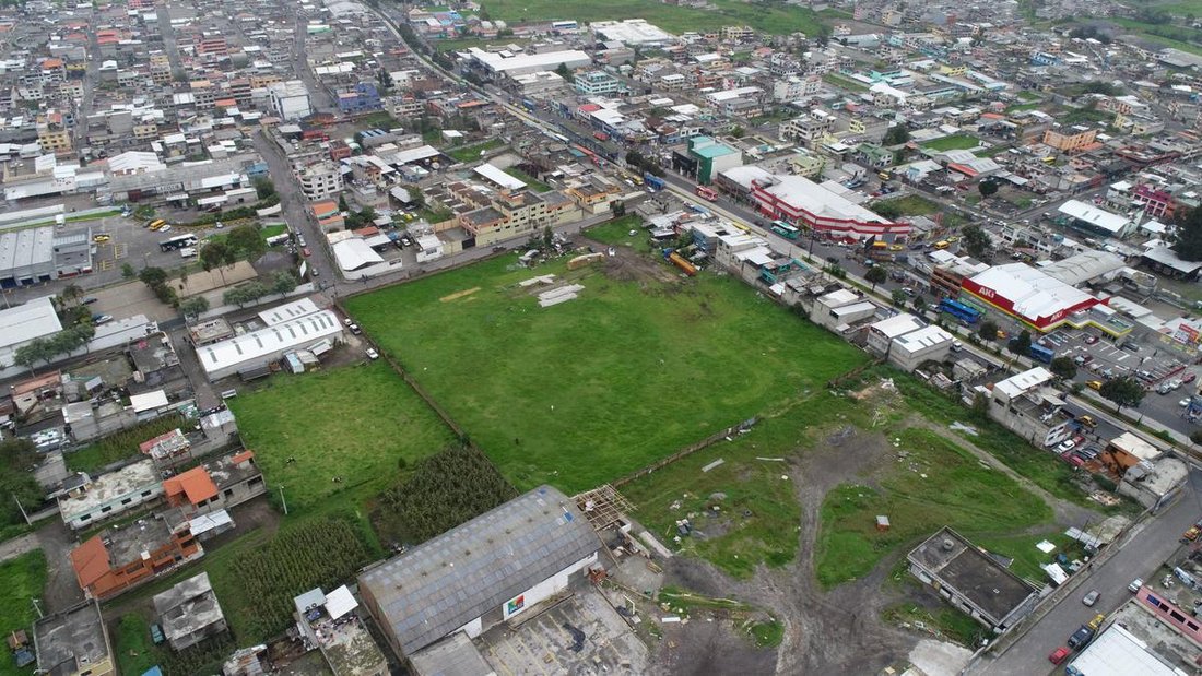 Land in Quito, Pichincha, Ecuador 3 - 18660615