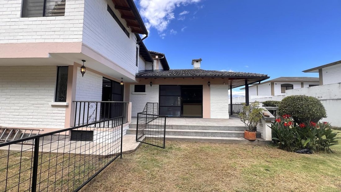 House in Quito, Pichincha, Ecuador 3 - 18660651