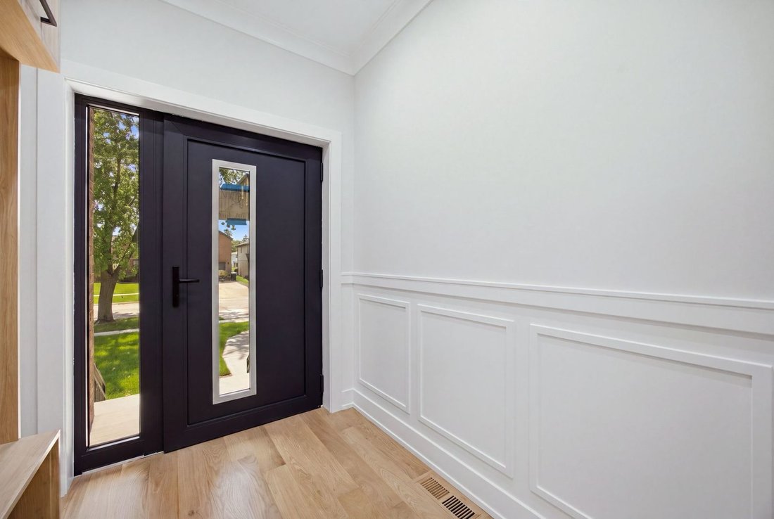 House in Des Plaines, Illinois, United States 3 - 18663336