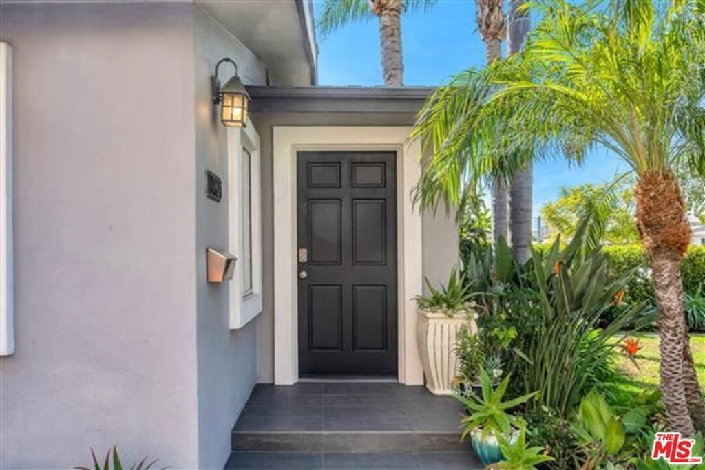 House in Los Angeles, California, United States 3 - 18661982