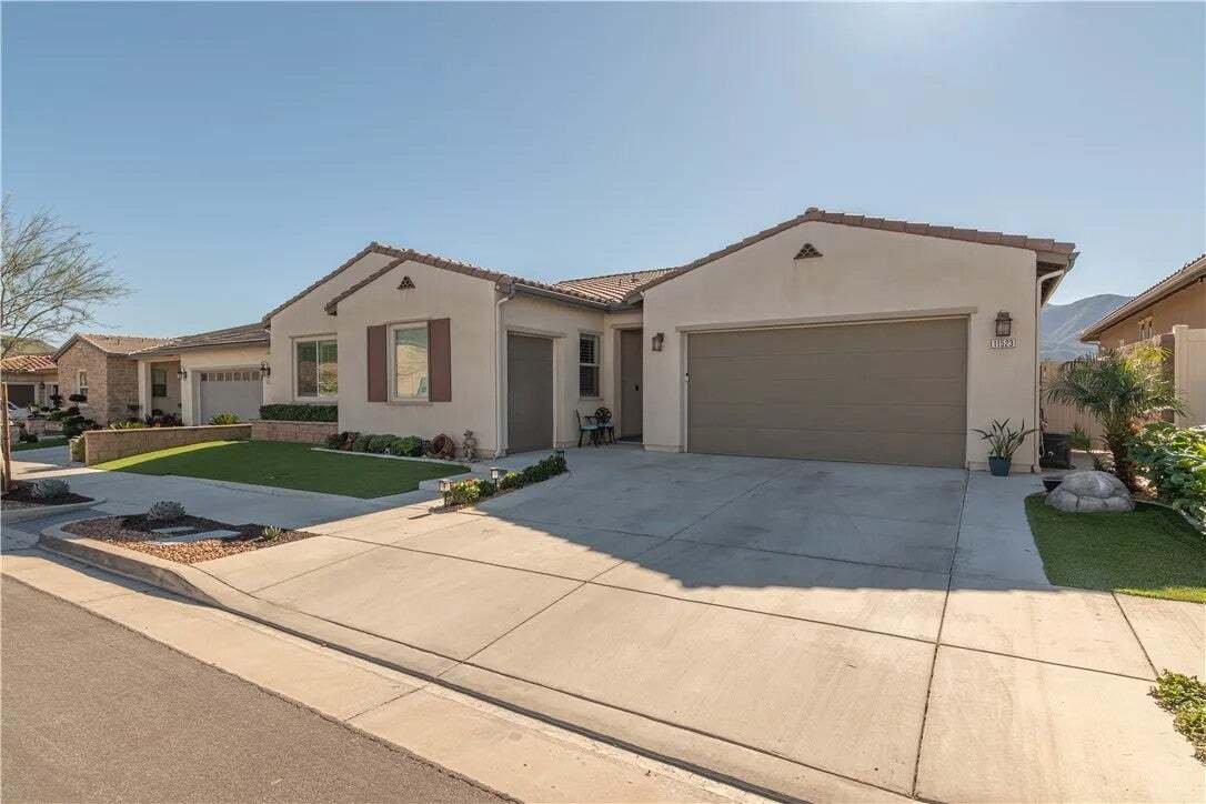 House in Corona, California, United States 4 - 18666177