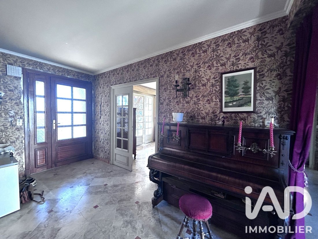 House in Lagny-sur-Marne, Ile-de-France, France 2 - 18668214