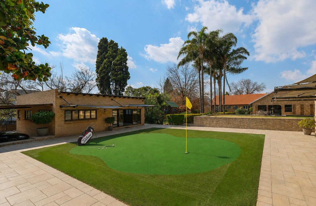 House in Hurlingham, Glenadrienne, Gauteng 5 - 18670100