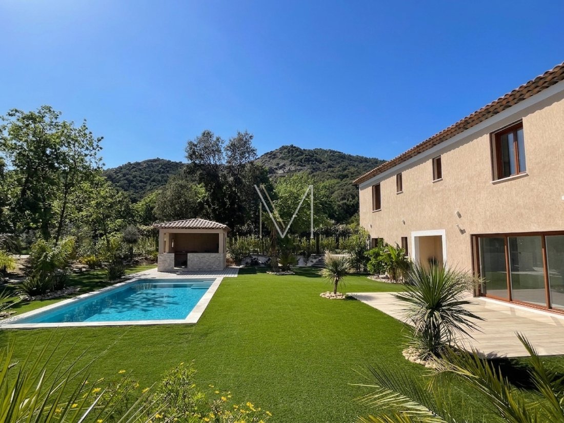 House in Le Plan-de-la-Tour, Provence-Alpes-Côte d'Azur, France 3 - 17722840