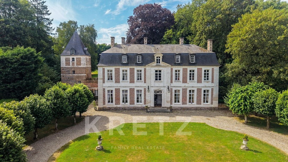 Castle in Varennes, Hauts-de-France, France 1 - 18670103