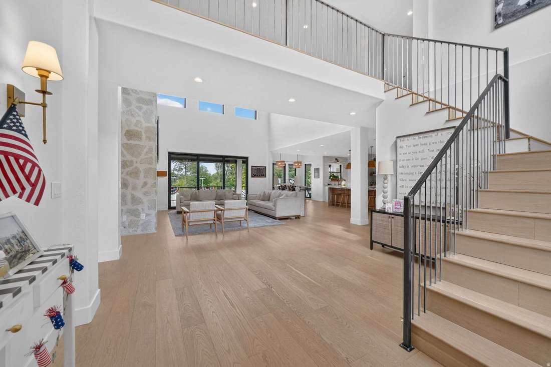 House in Farmington, Utah, United States 2 - 18669101