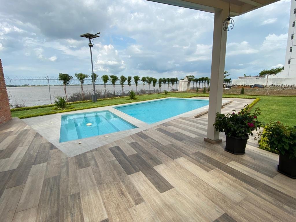 Apartment in Samborondón, Guayas, Ecuador 1 - 18660406