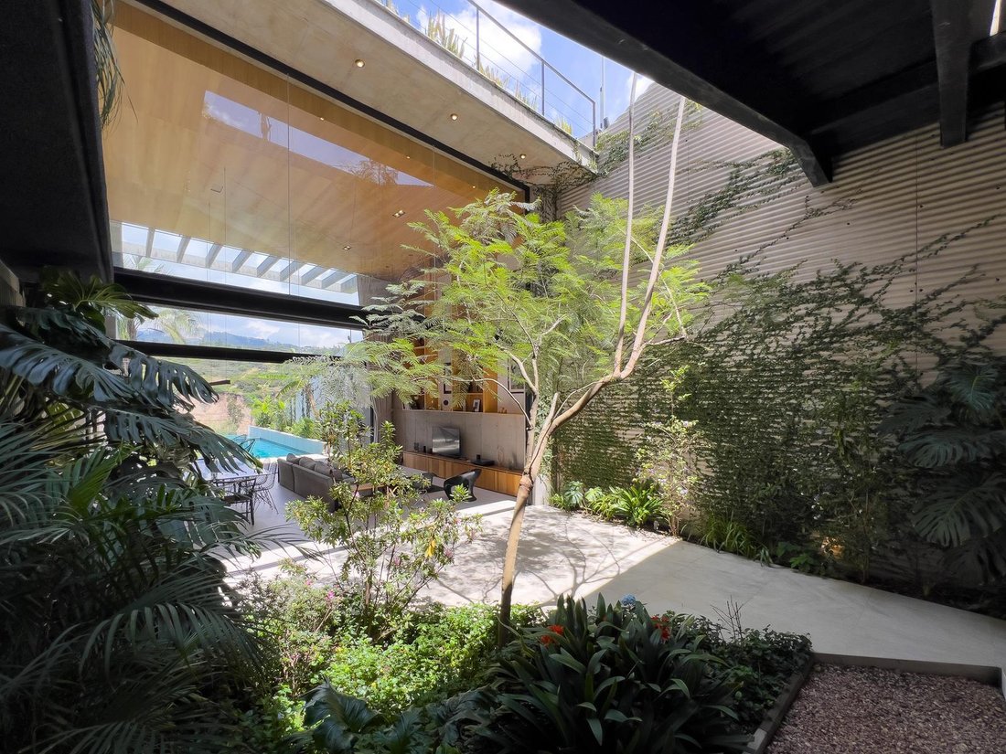 House in Quito, Pichincha, Ecuador 2 - 18660256