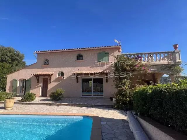 Villa in Nord, Cavalaire-sur-Mer, France 2 - 17537517