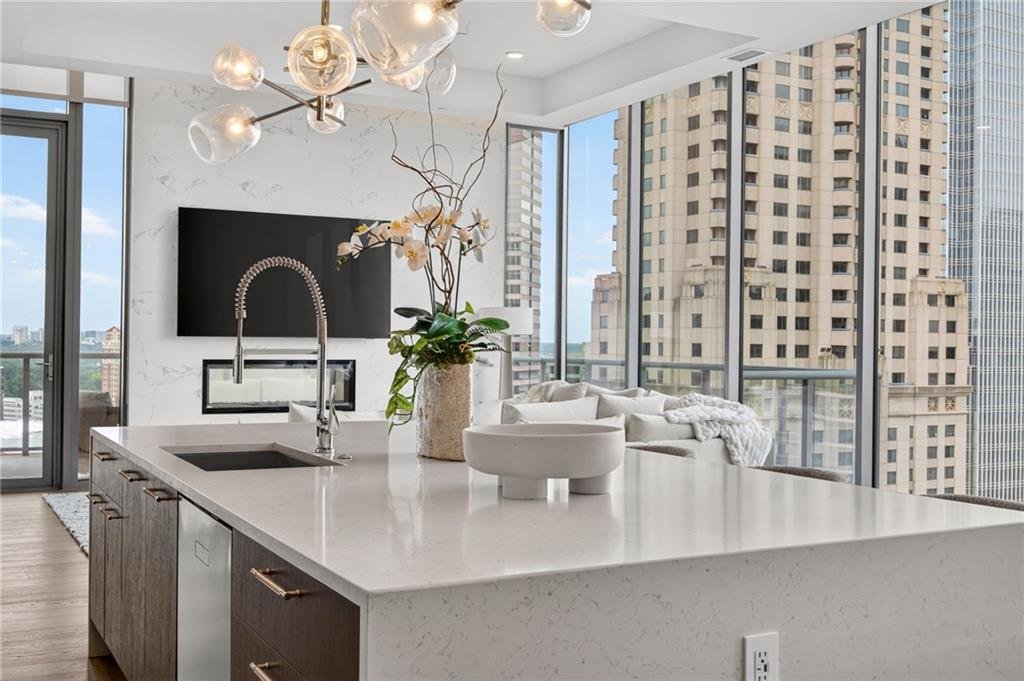 Condo in Atlanta, Georgia, United States 5 - 18666936