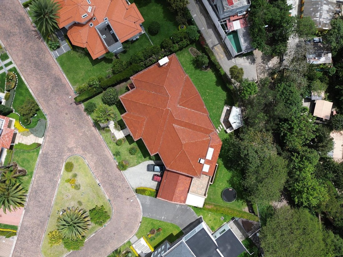 House in Quito, Pichincha, Ecuador 2 - 18660285
