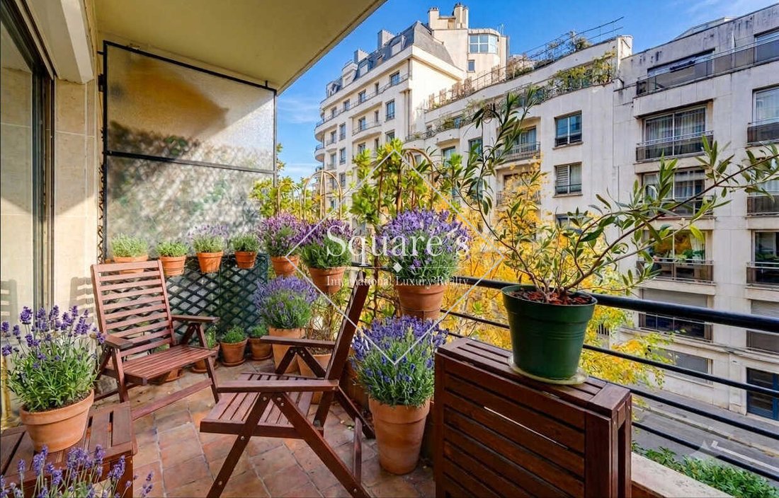 Apartment in La Fourche-Guy Môquet, Paris 17e Arrondissement, Paris 4 - 18672599