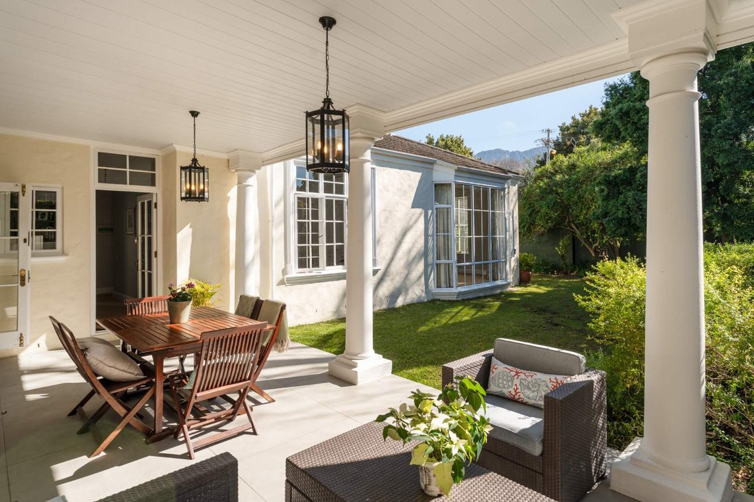 House in Kenilworth, Claremont, Cape Town 1 - 18665847