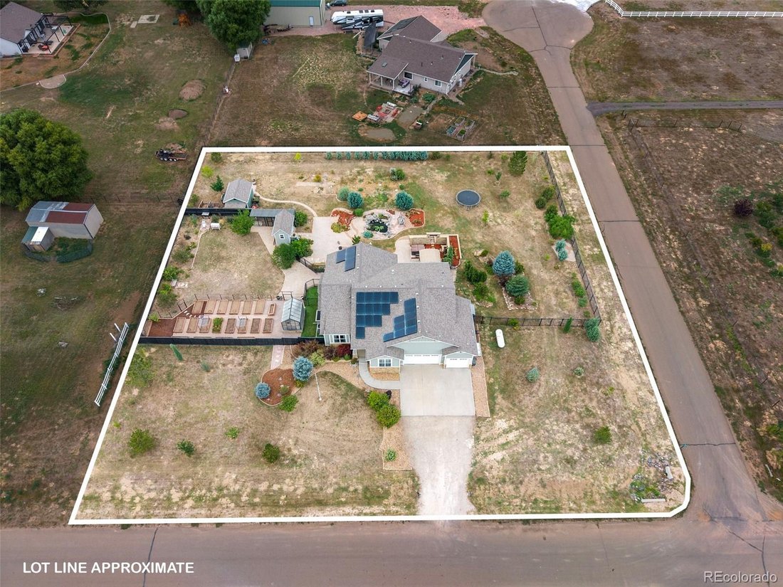 House in Milliken, Colorado, United States 3 - 18665679
