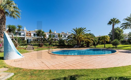 Townhouse in Alcantarilha, Algarve, Portugal 1