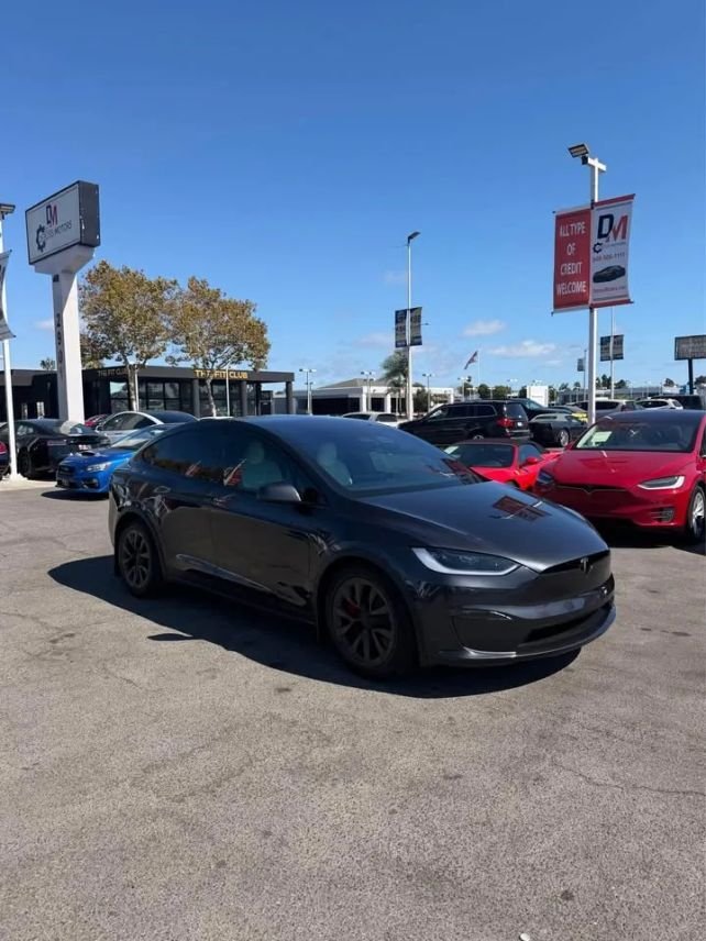 Suv in Costa Mesa, CA, United States 3 - 18670032