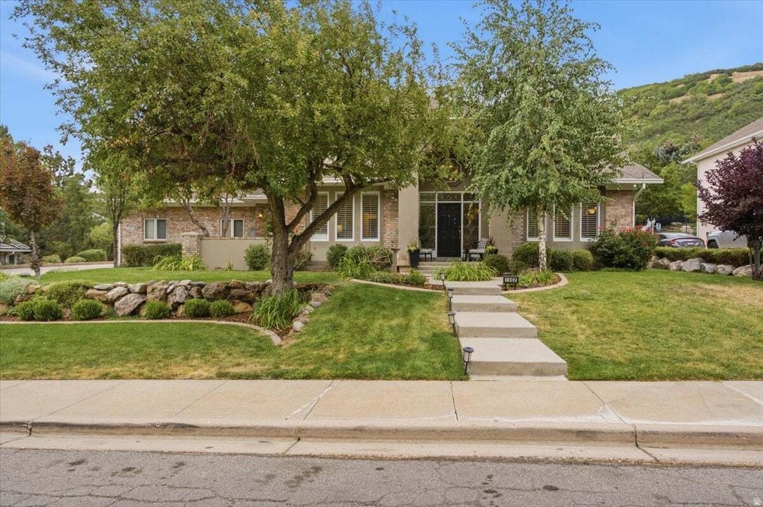 House in Bountiful, Utah, United States 2 - 18662324