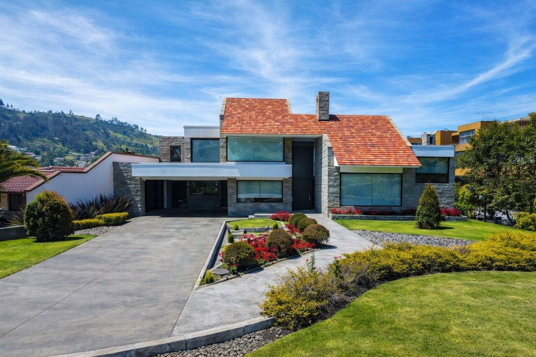 House in Cuenca, Azuay, Ecuador 1 - 18661558