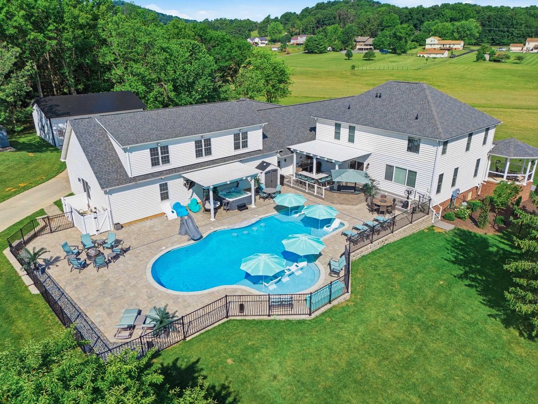 House in Fishersville, Virginia, United States 4 - 18667607