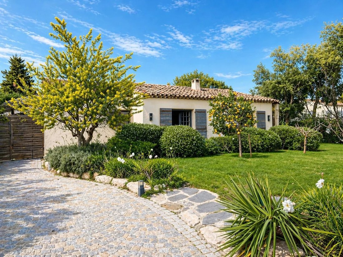House in Grimaud, Provence-Alpes-Côte d'Azur, France 2 - 17839600