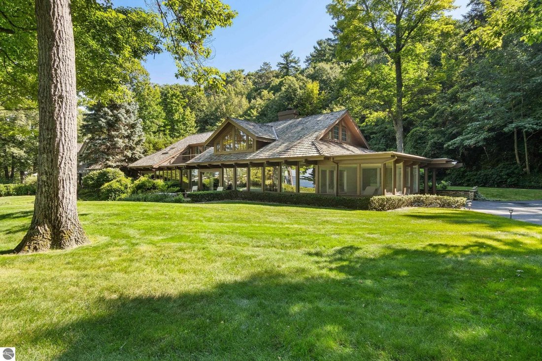 House in Traverse City, Michigan, United States 1 - 18668777