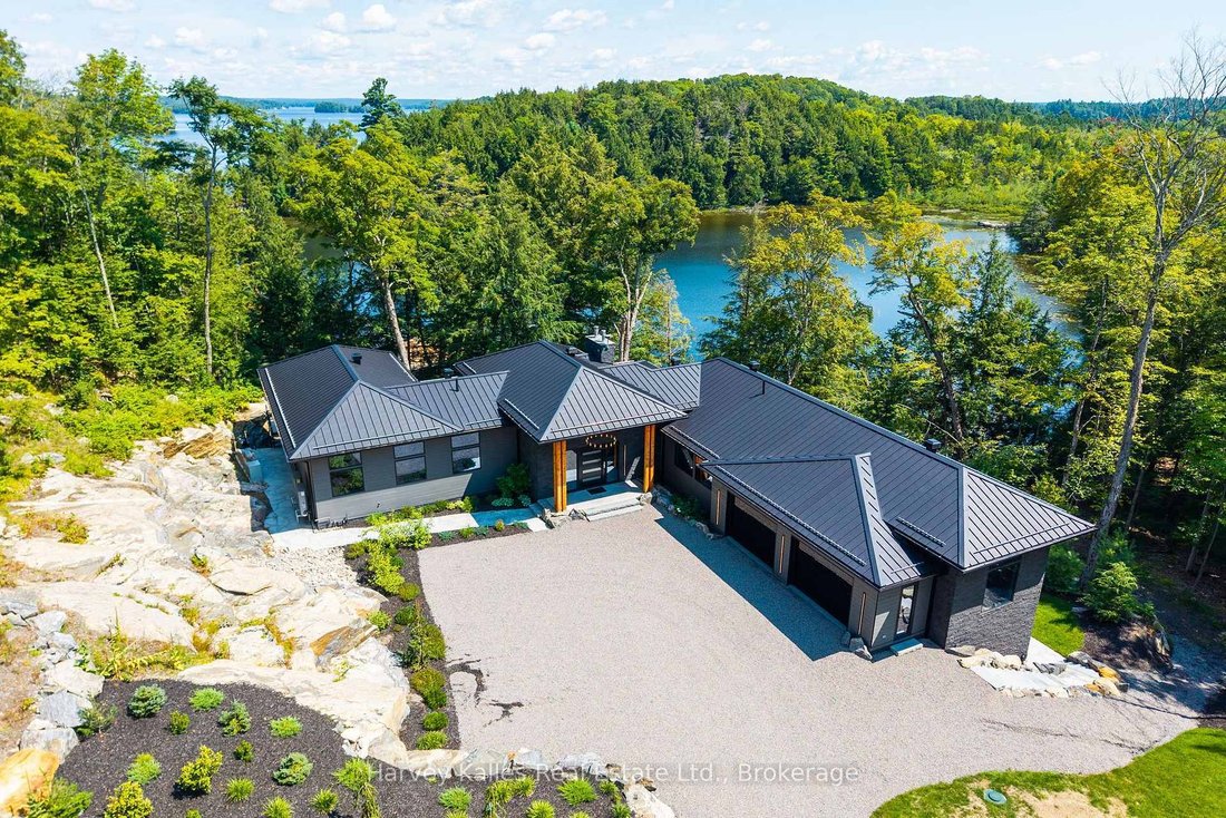 House in Muskoka Lakes, Ontario, Canada 2 - 18670304