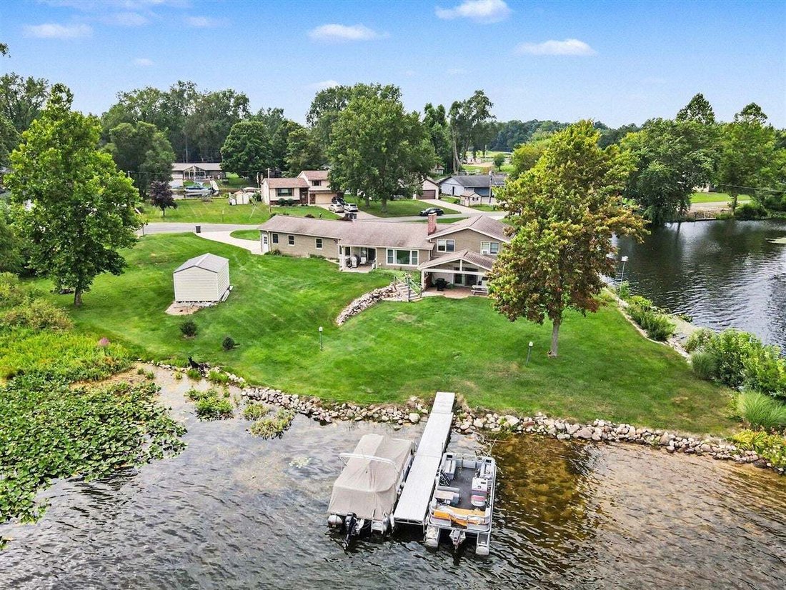 House in Decatur, Michigan, United States 1 - 18668886