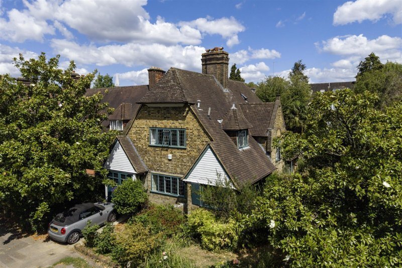House in Temple Fortune, Barnet, England 1 - 18661963