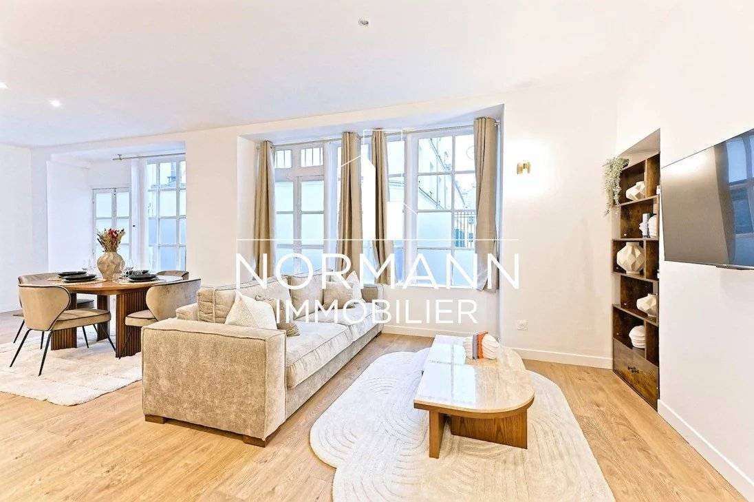 Apartment in Lorette-Martyrs, Paris 9e Arrondissement, Paris 3 - 17467265